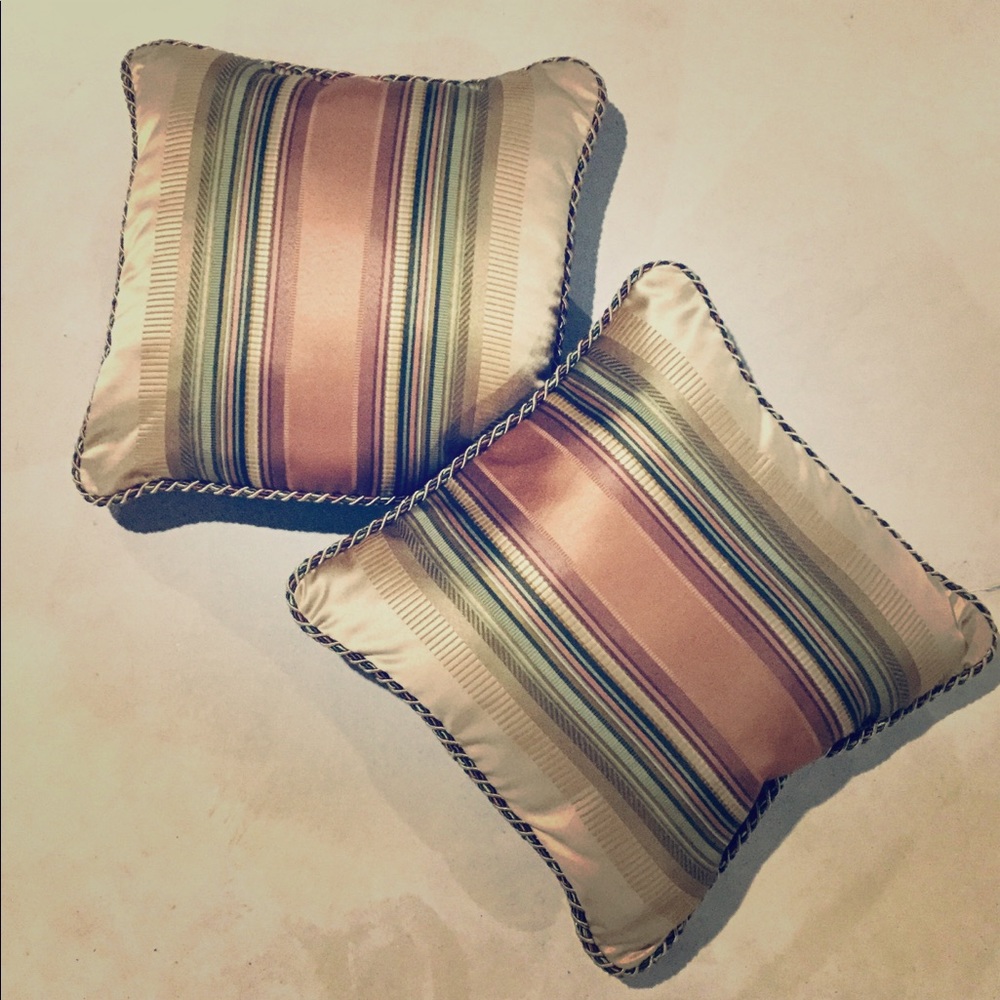 Decorative Accent Pillows (Set of 2)